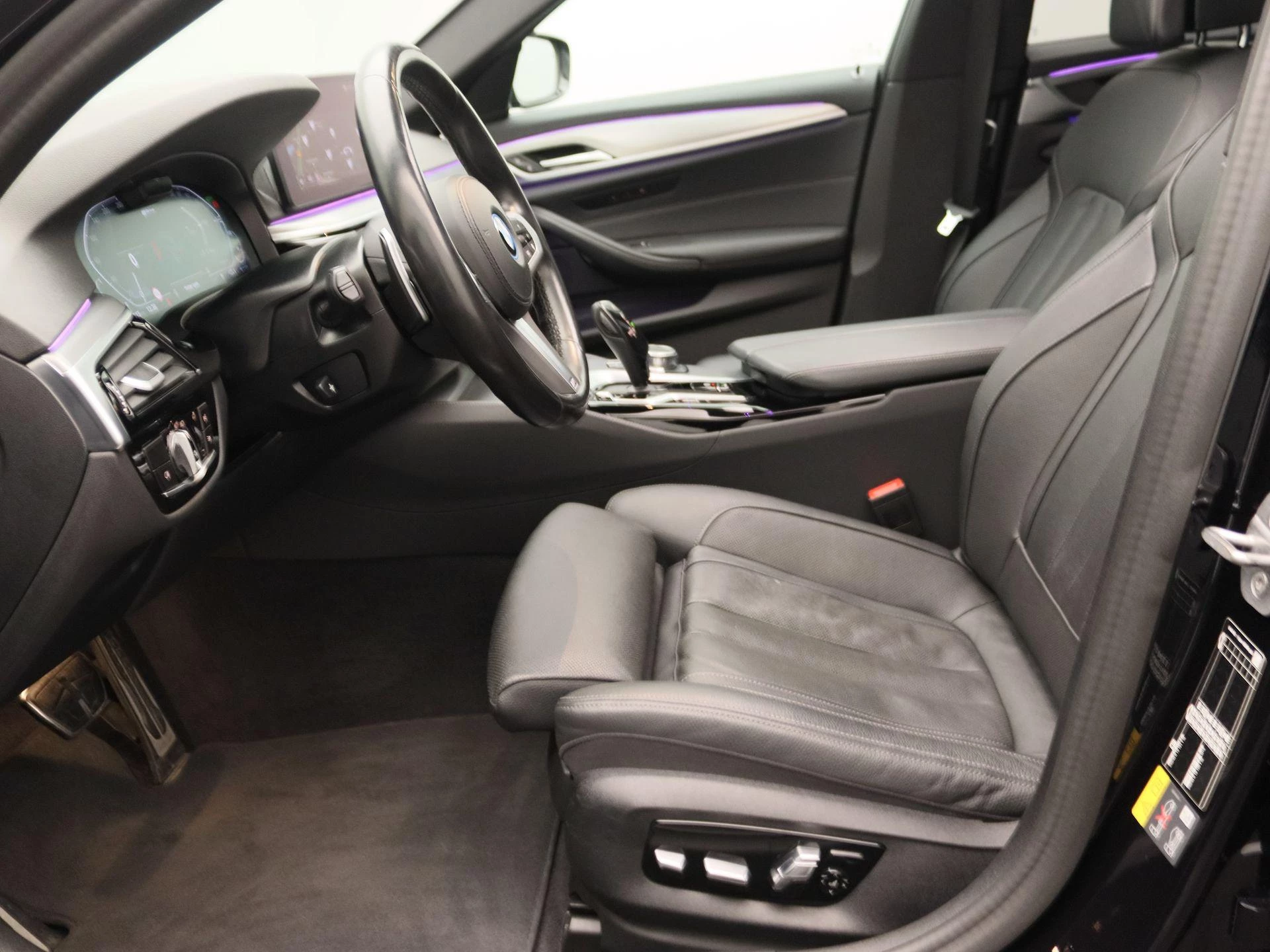 BMW-5 Serie-image-11