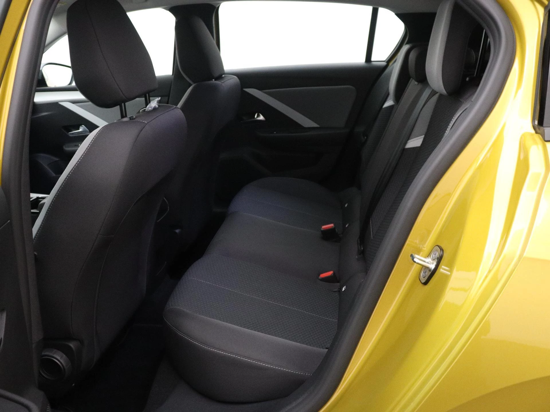 Opel-Astra-image-5