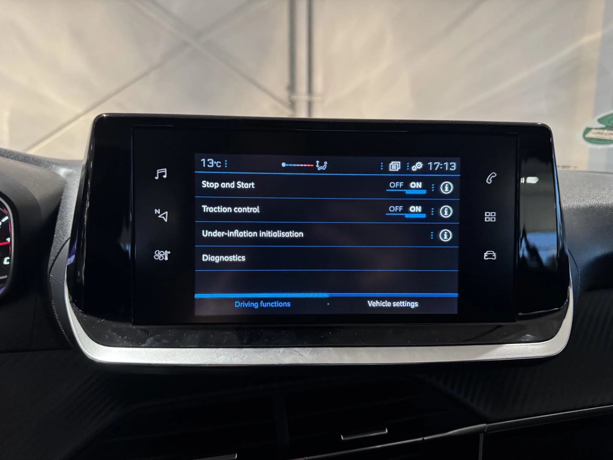 Peugeot-208-image-26