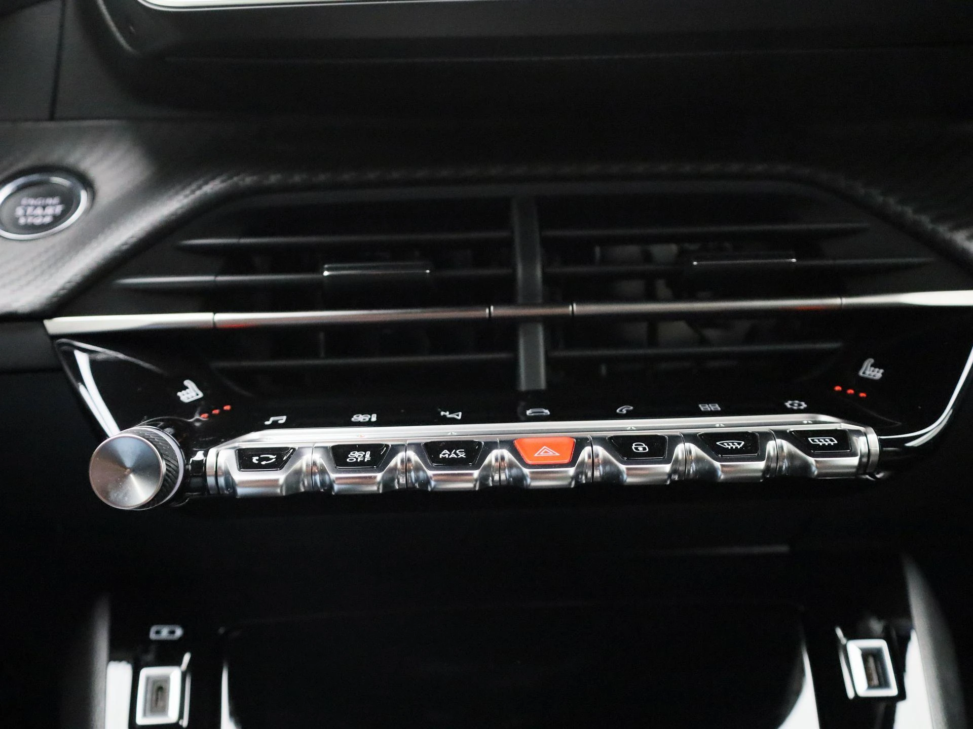Peugeot-208-image-16