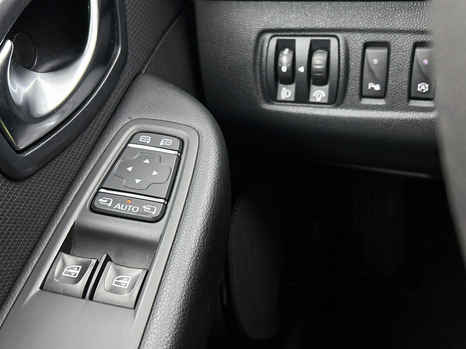 Renault-Clio-image-25