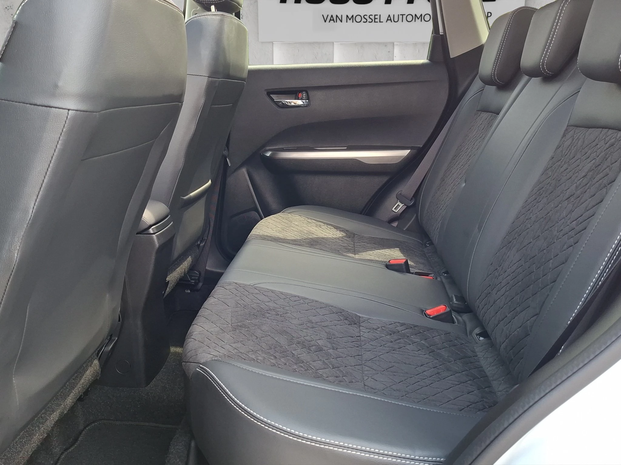 Suzuki Vitara Comfort 1.4 4x4 LED | Pano | ACC | RFK | SHZ | PDC | LMF | Navi