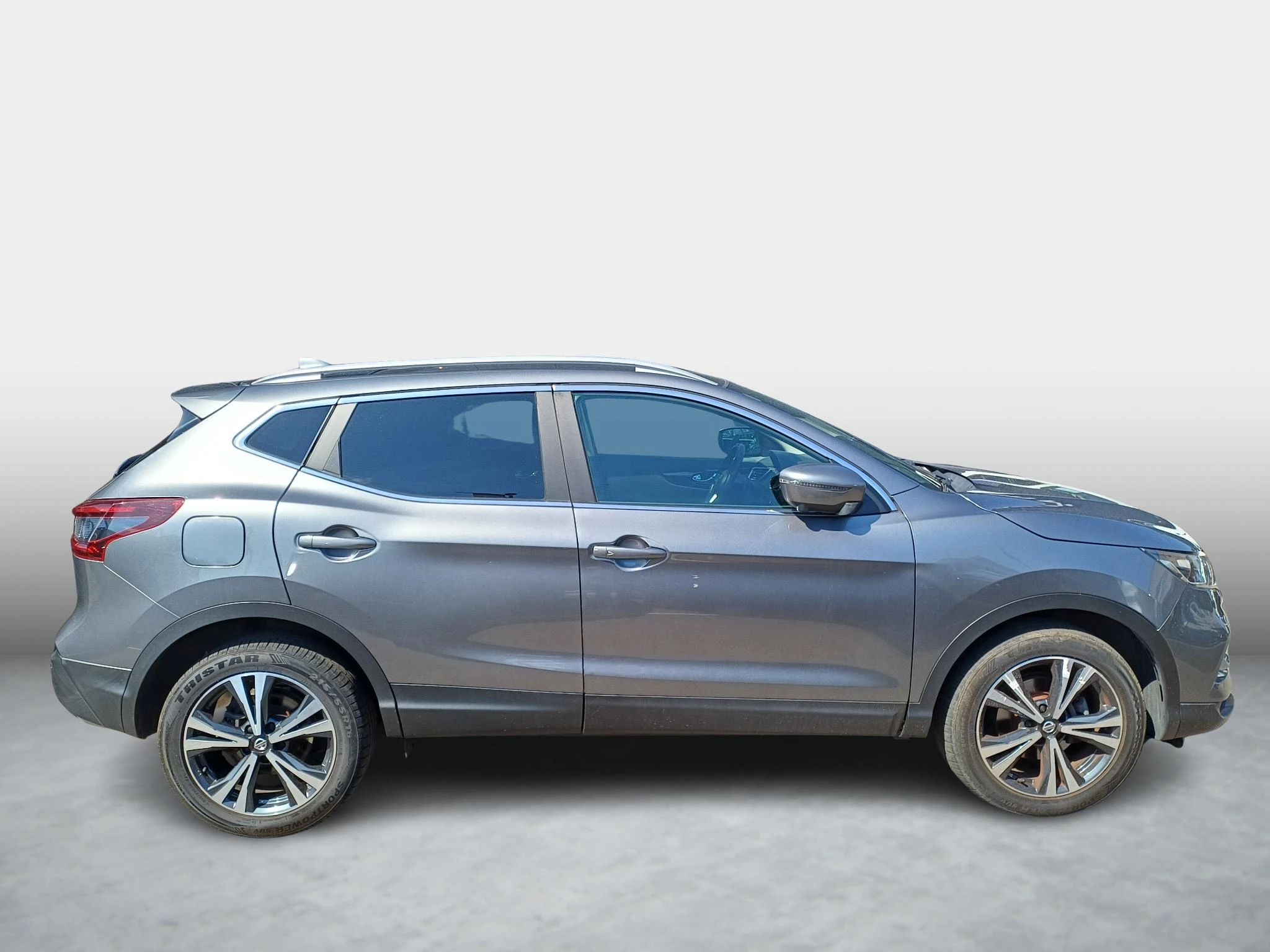 Nissan-QASHQAI-image-4