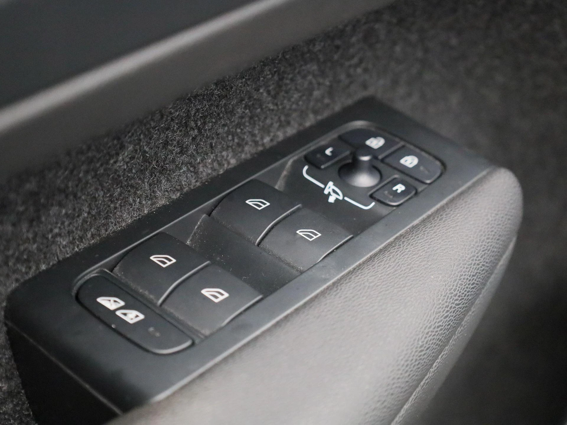 Volvo XC40 Recharge Core