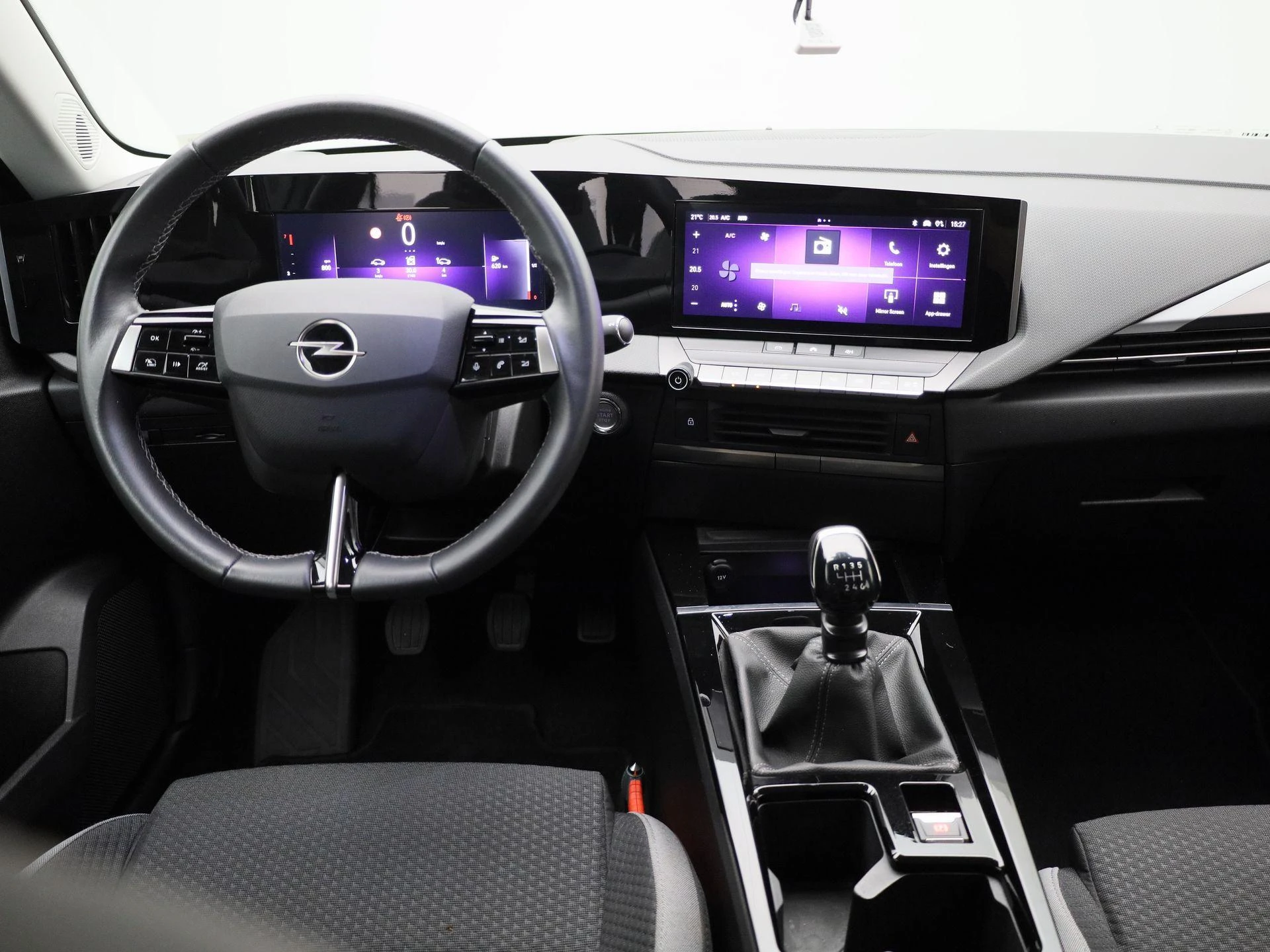 Opel-Astra-image-6