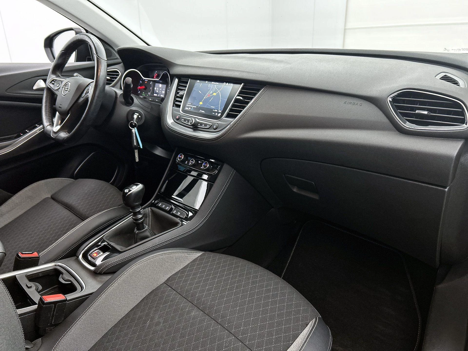 Opel-Grandland X-image-19