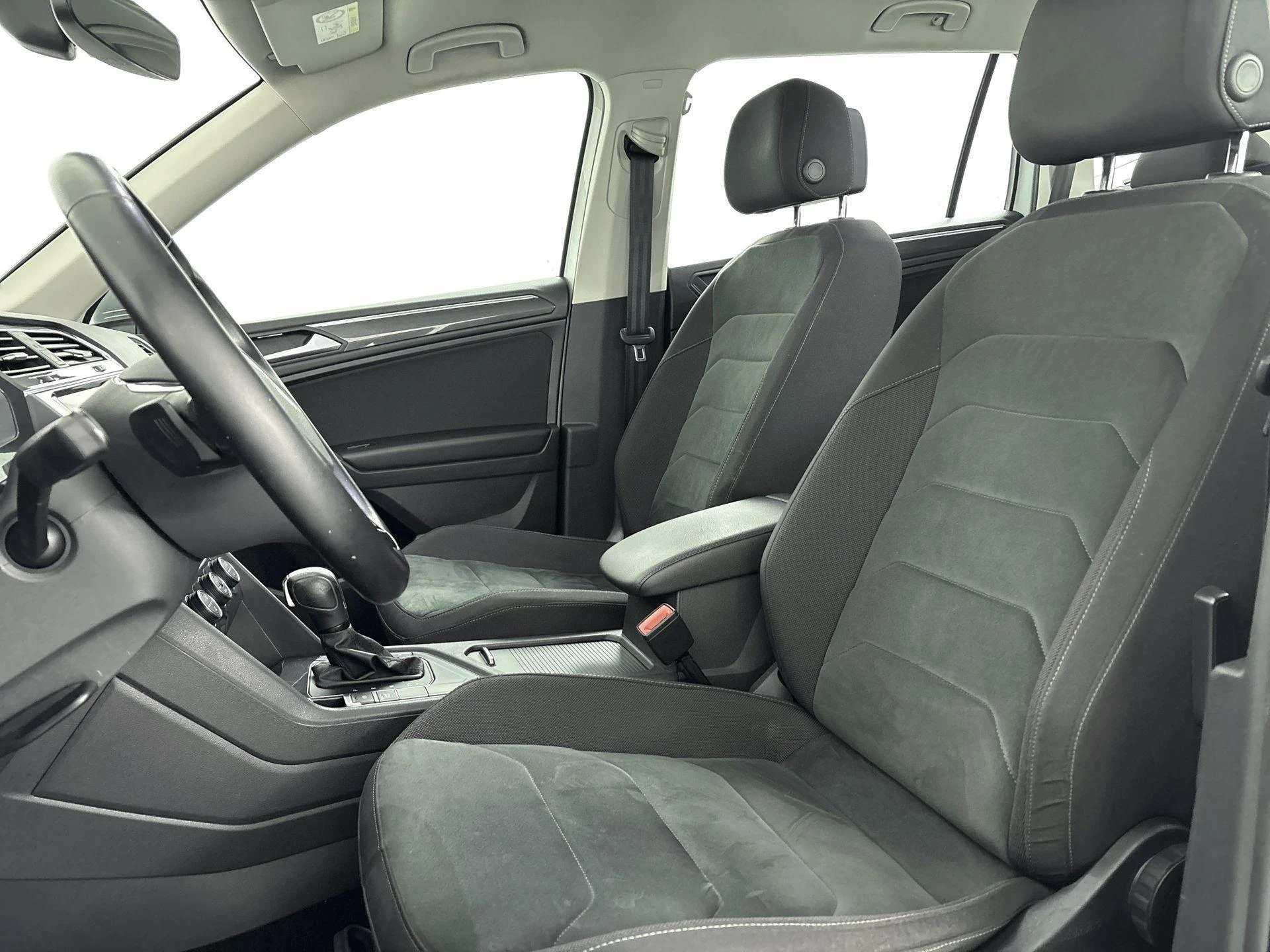 Volkswagen-Tiguan Allspace-image-12