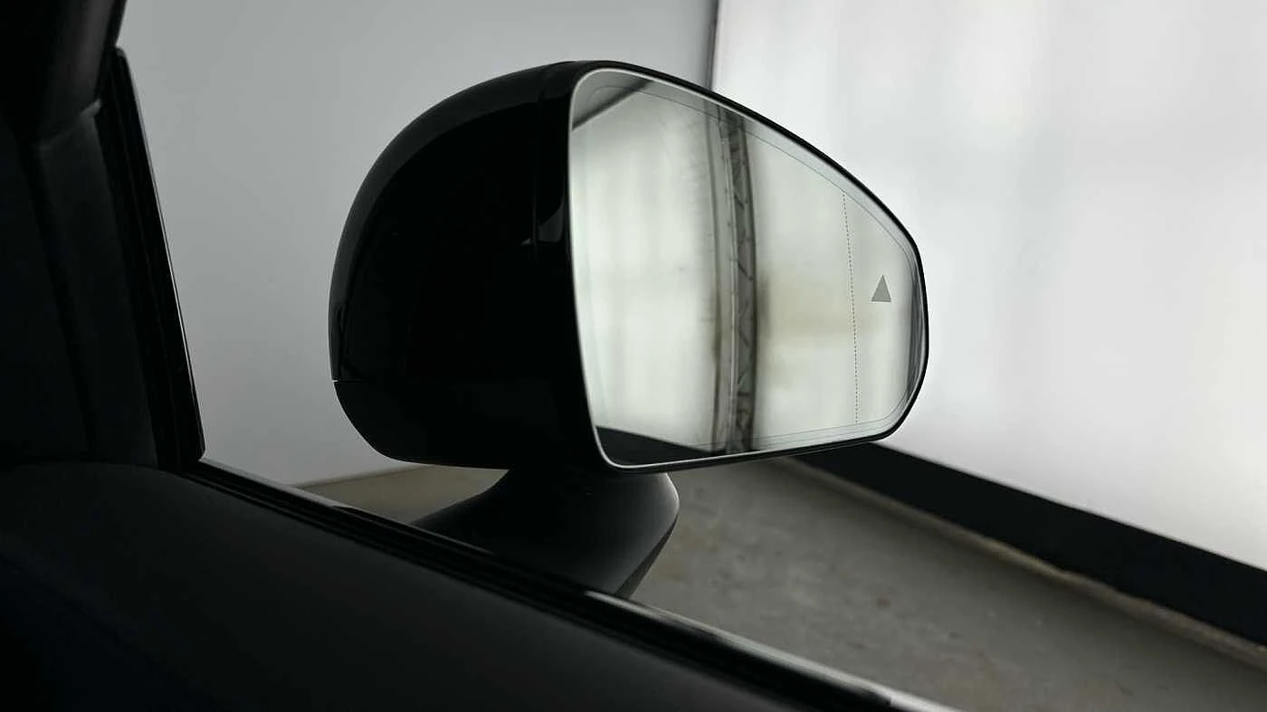 Volvo-EX30-image-18