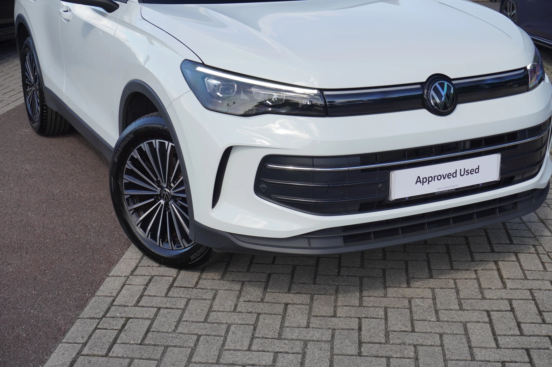 Volkswagen-Tiguan-image-43