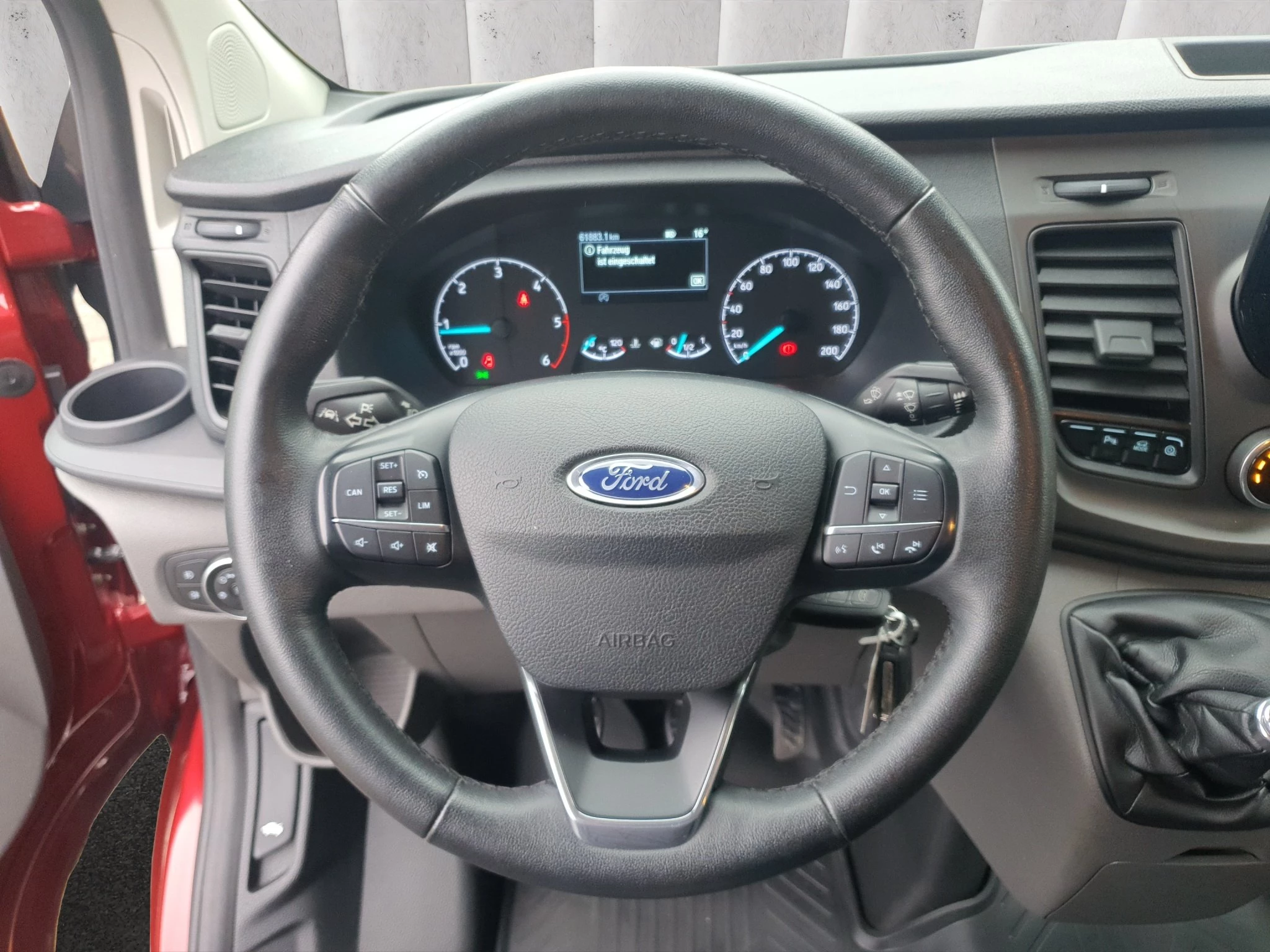 Ford-Transit Custom-image-10