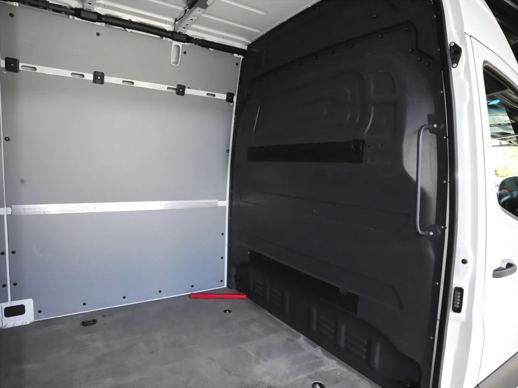 Mercedes-Benz-Sprinter 317-image-15