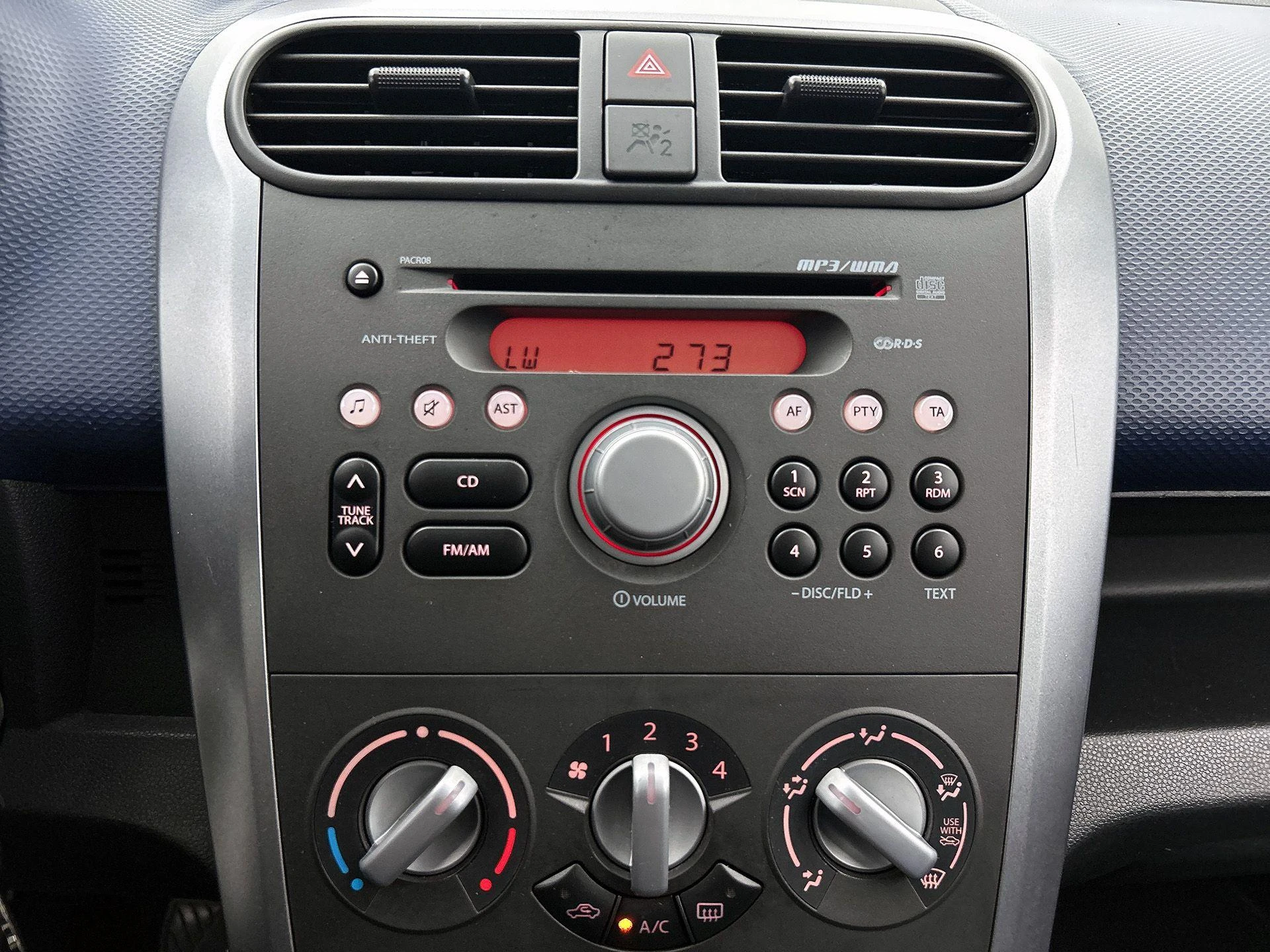 Opel-Agila-image-15