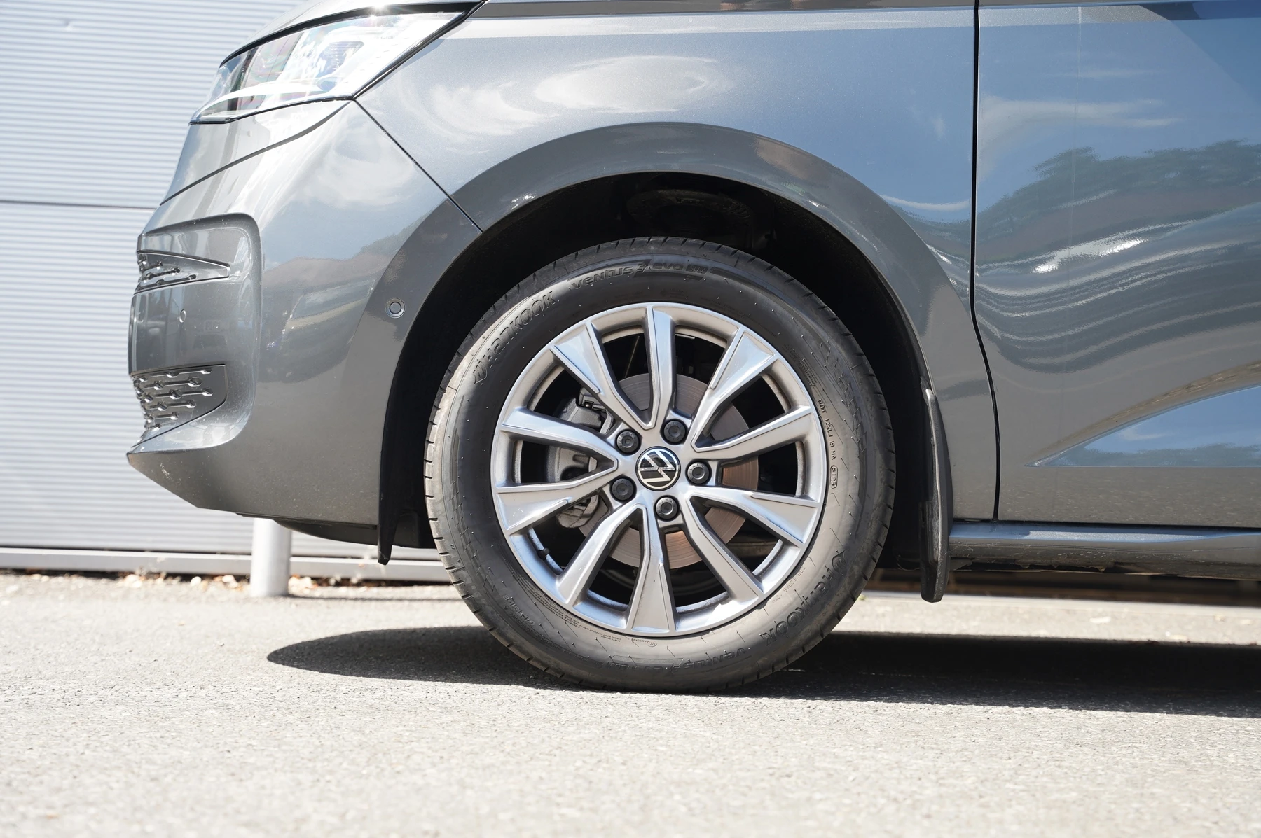 Volkswagen-California-image-4