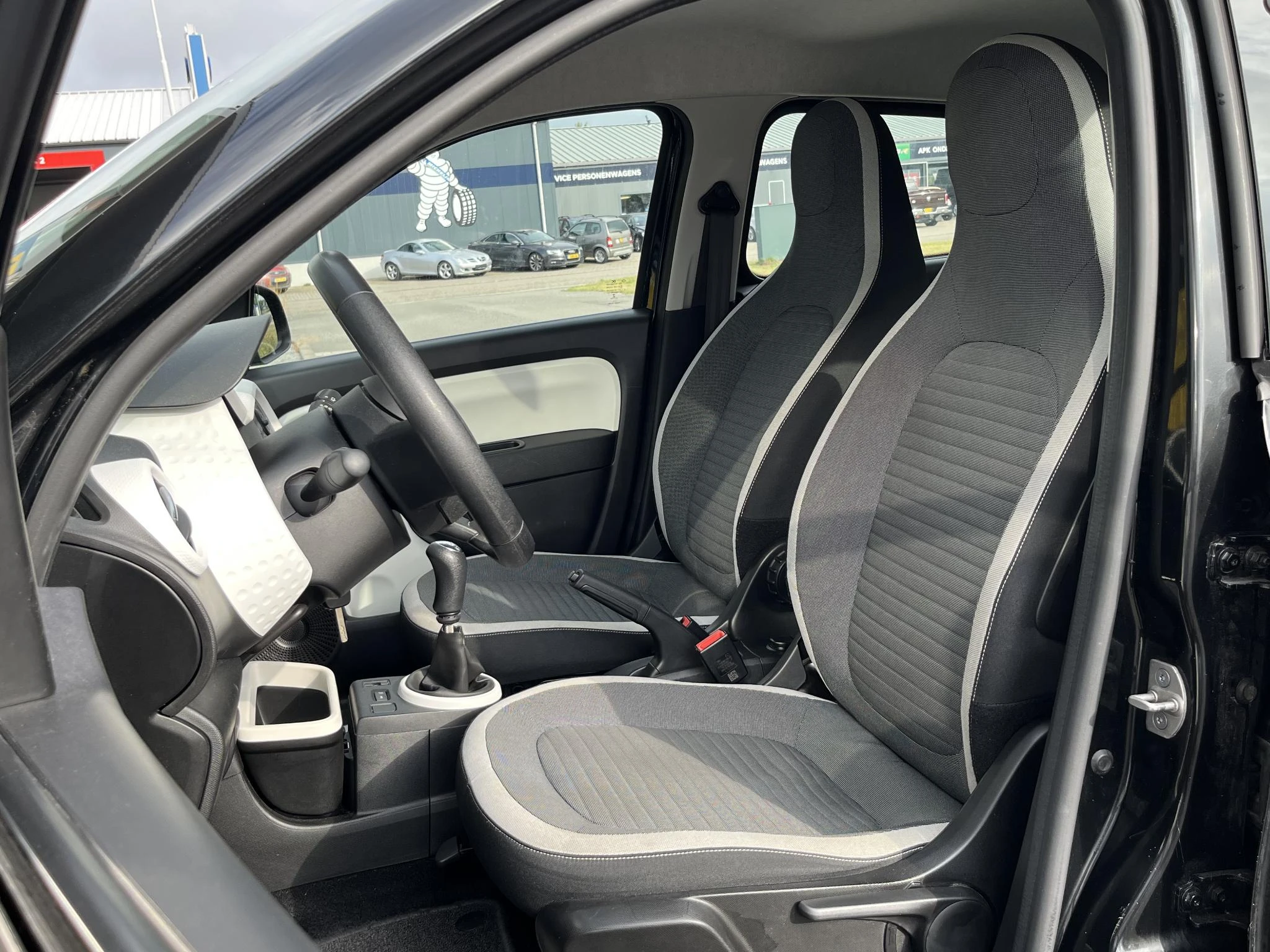 Renault-Twingo-image-25