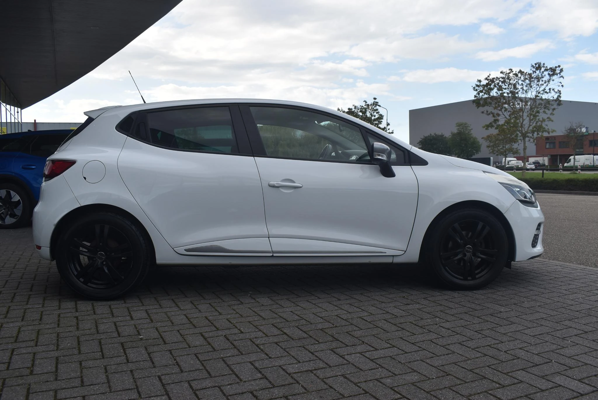 Renault-Clio-image-3