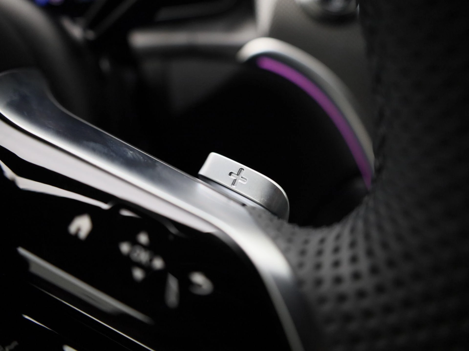 Mercedes-Benz-GLC-image-23