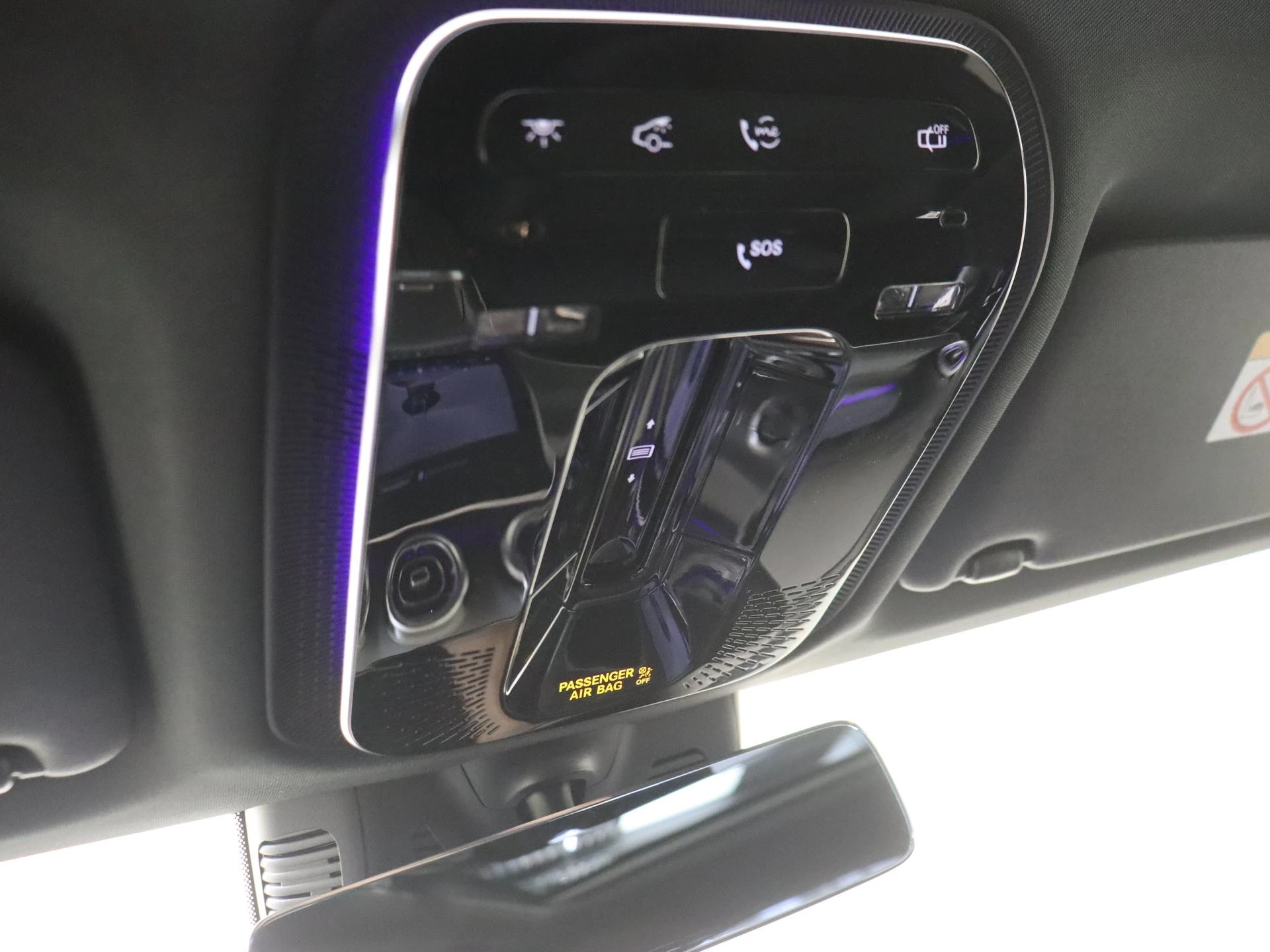 Mercedes-Benz-GLC-image-21