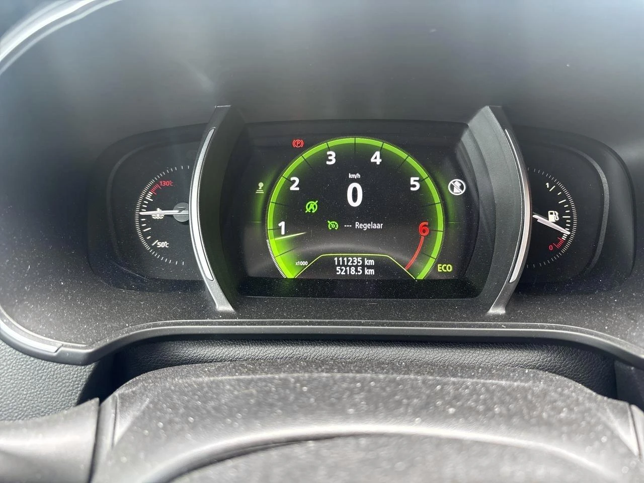Renault-Mégane Grand Tour-image-10