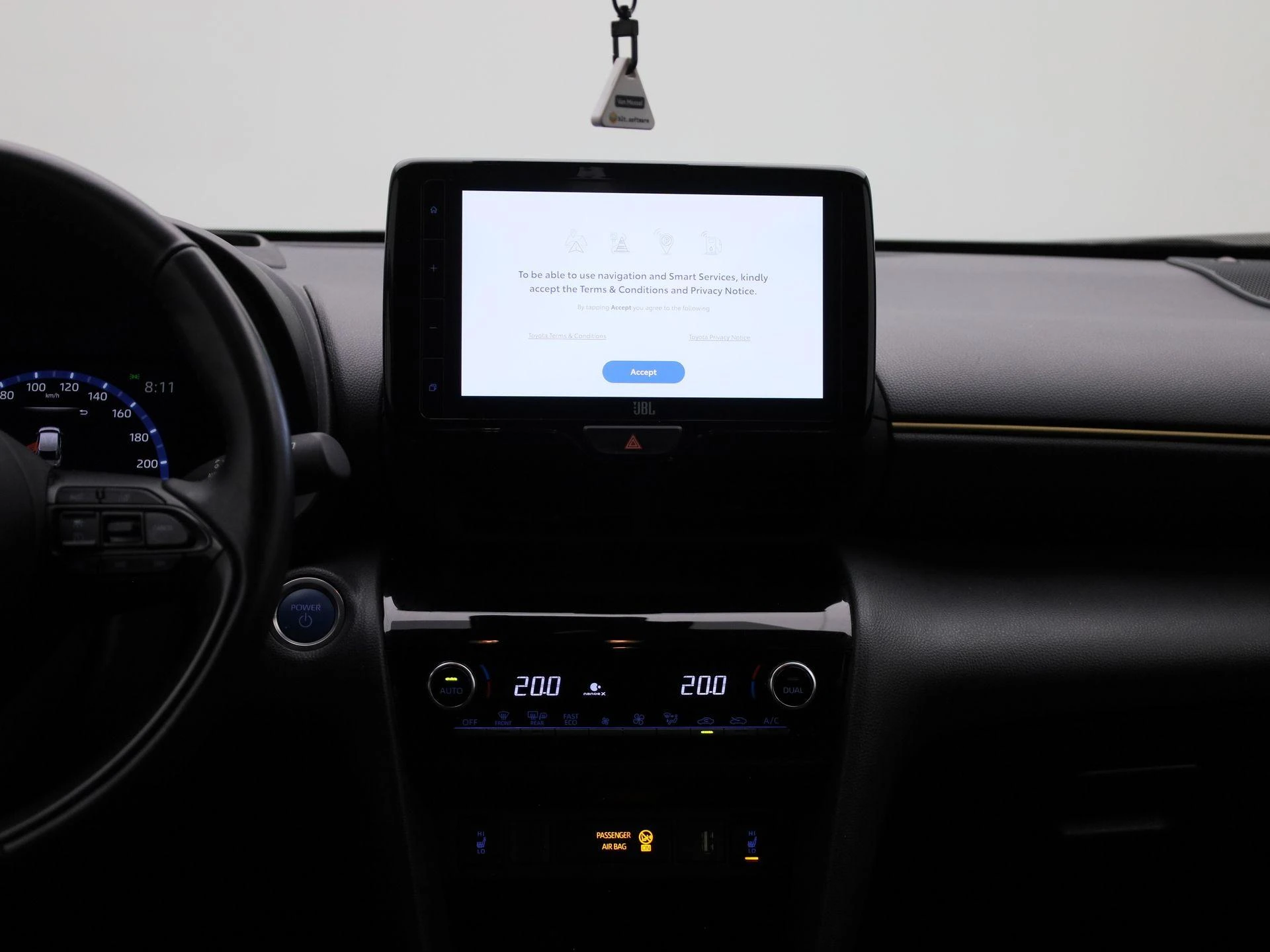 Toyota-Yaris Cross-image-8
