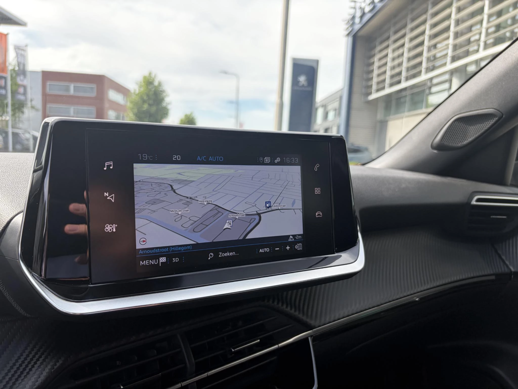 Peugeot 2008 1.2 PureTech 130 Allure