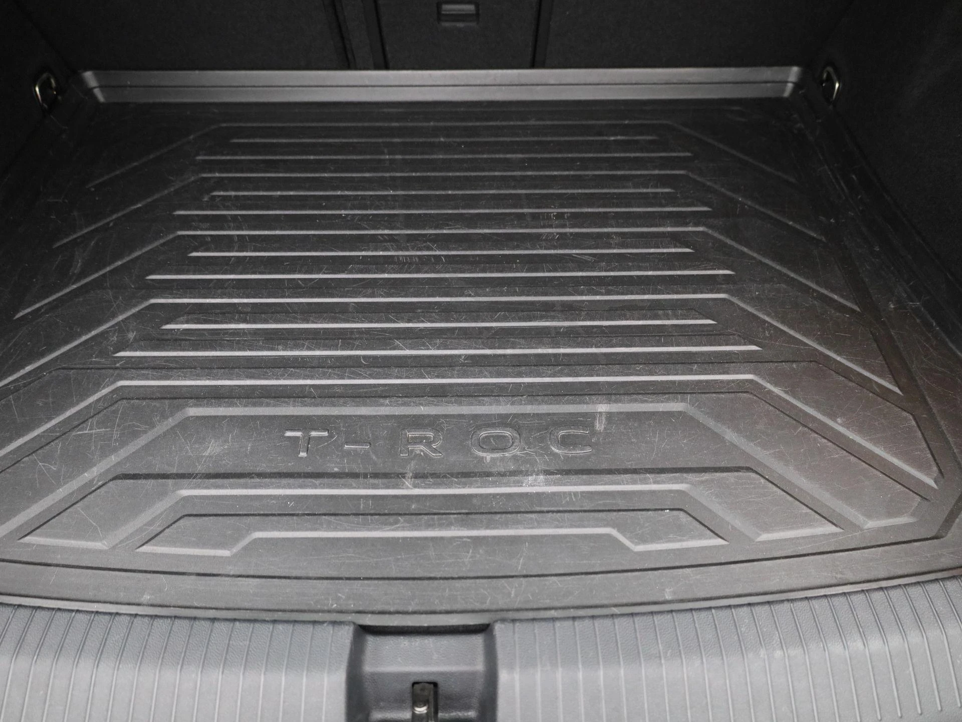 Volkswagen-T-Roc-image-11