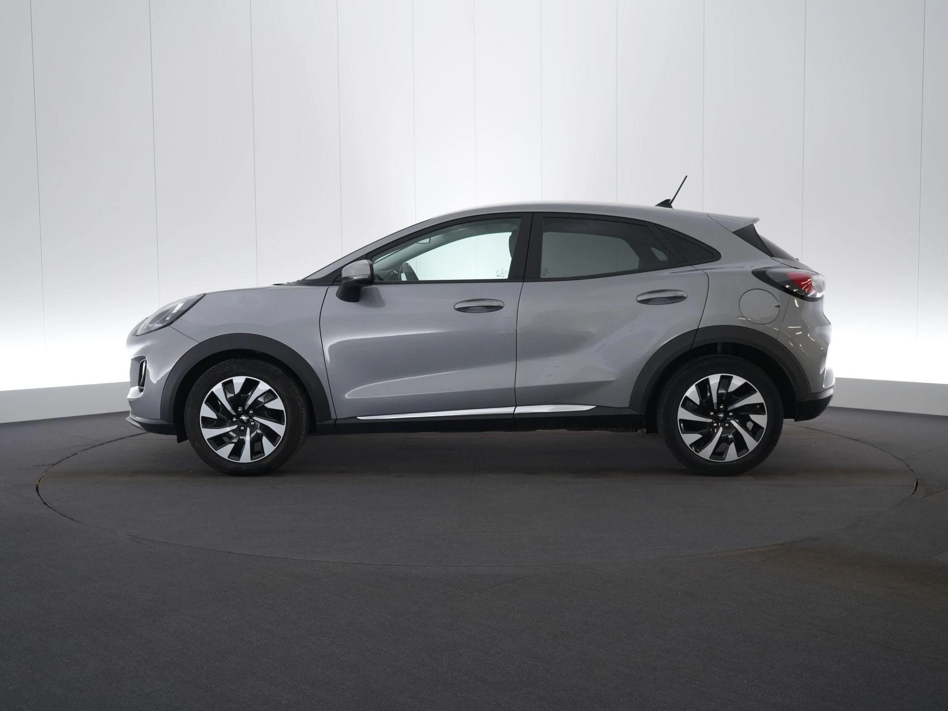 Ford Puma 1.0i Ecoboost mHEV 92kW Titanium