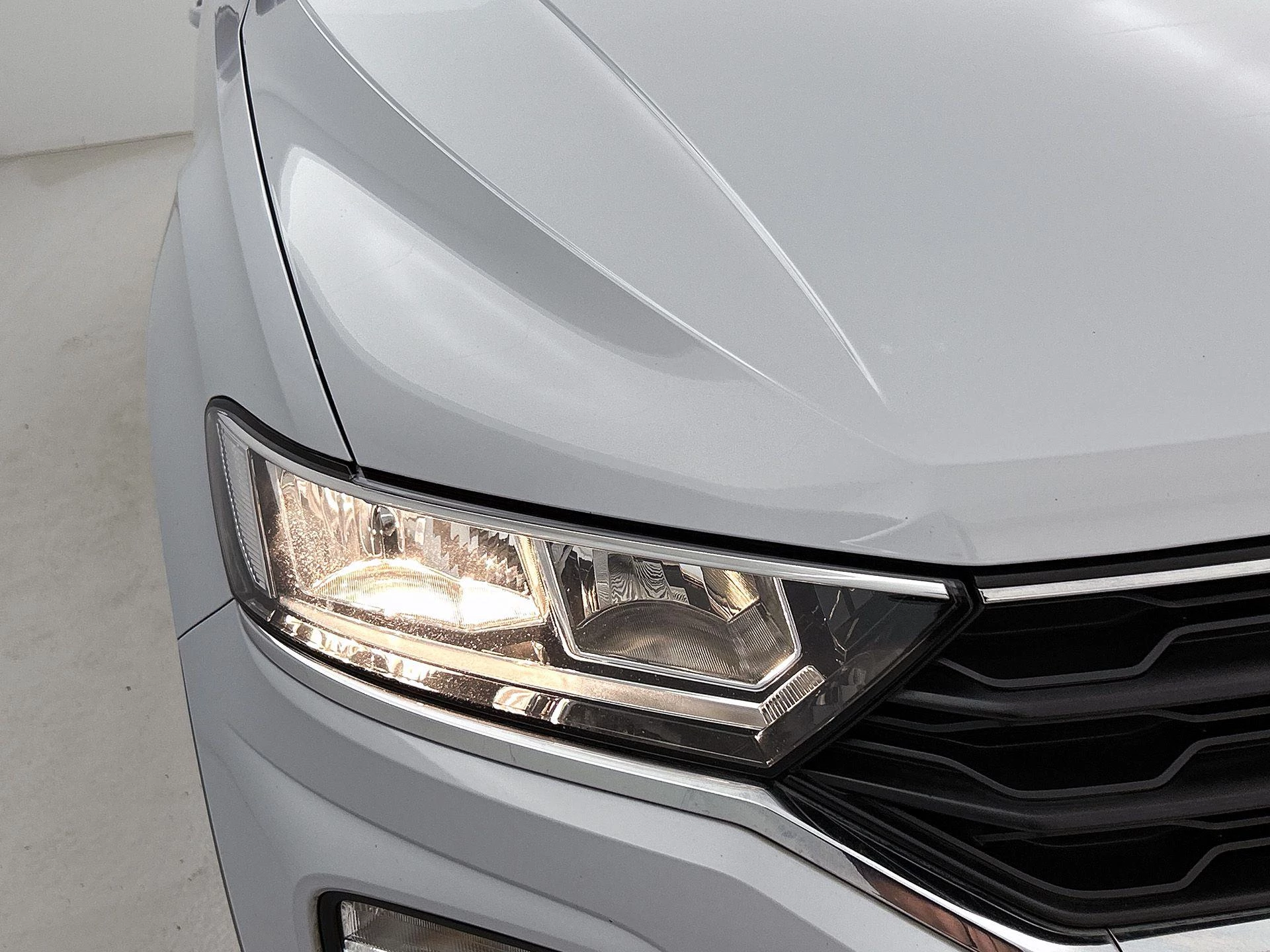 Volkswagen-T-Roc-image-21