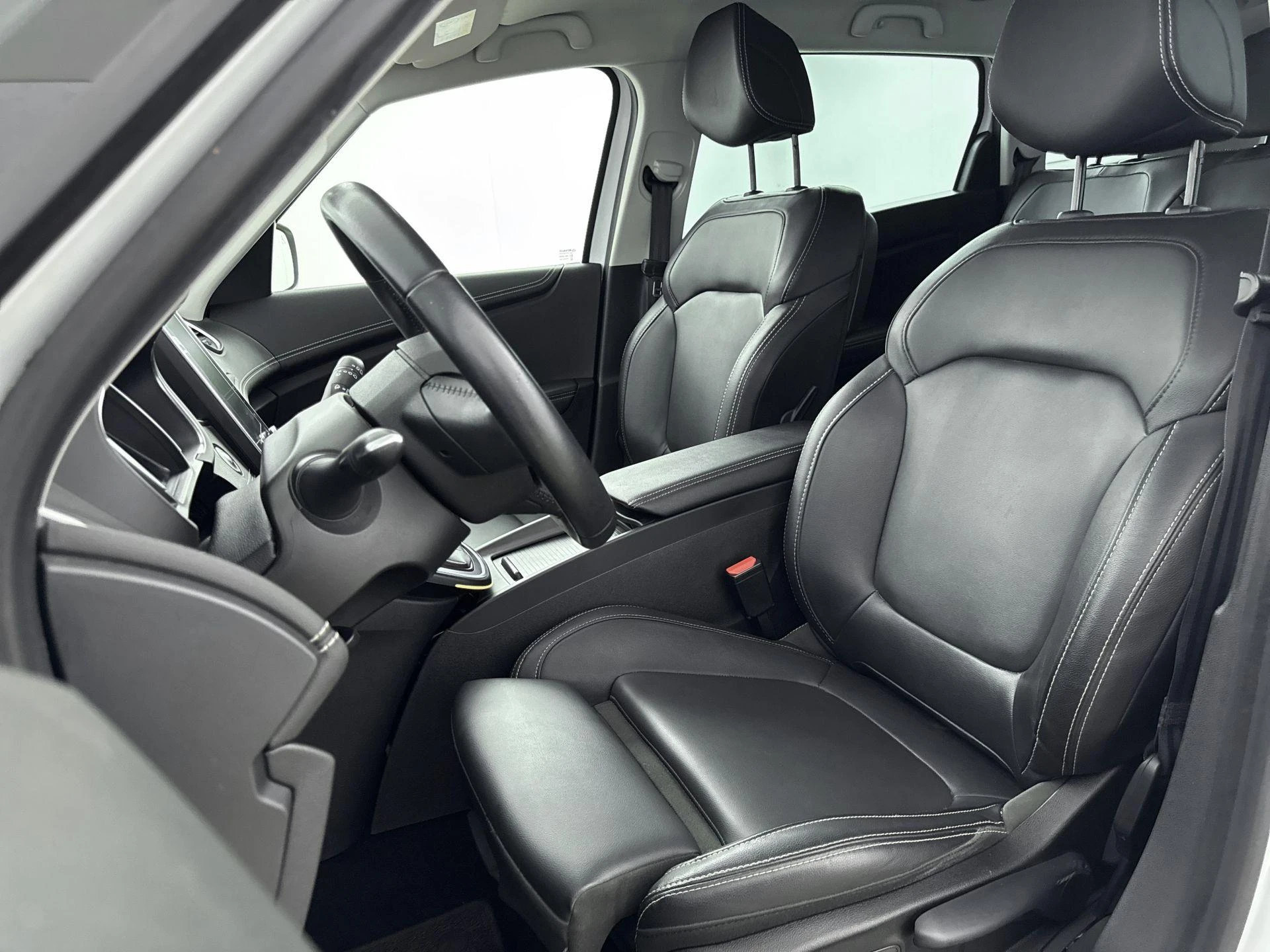 Renault-Grand Scénic-image-28