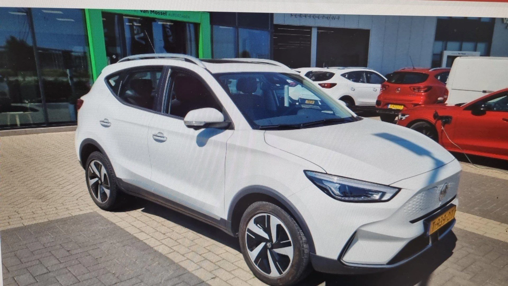 MG ZS EV Long Range Luxury 70 kWh