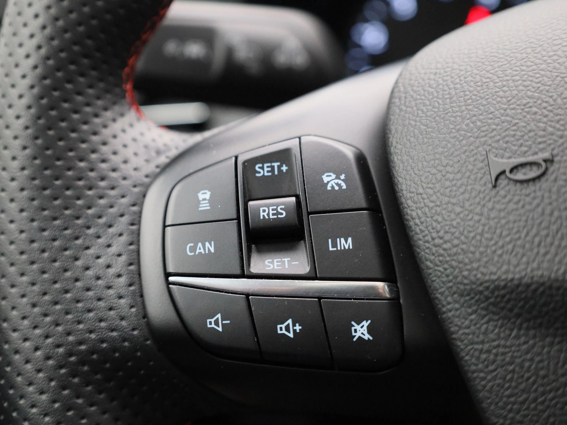 Ford Focus 1.0 EcoBoost ST Line Business
