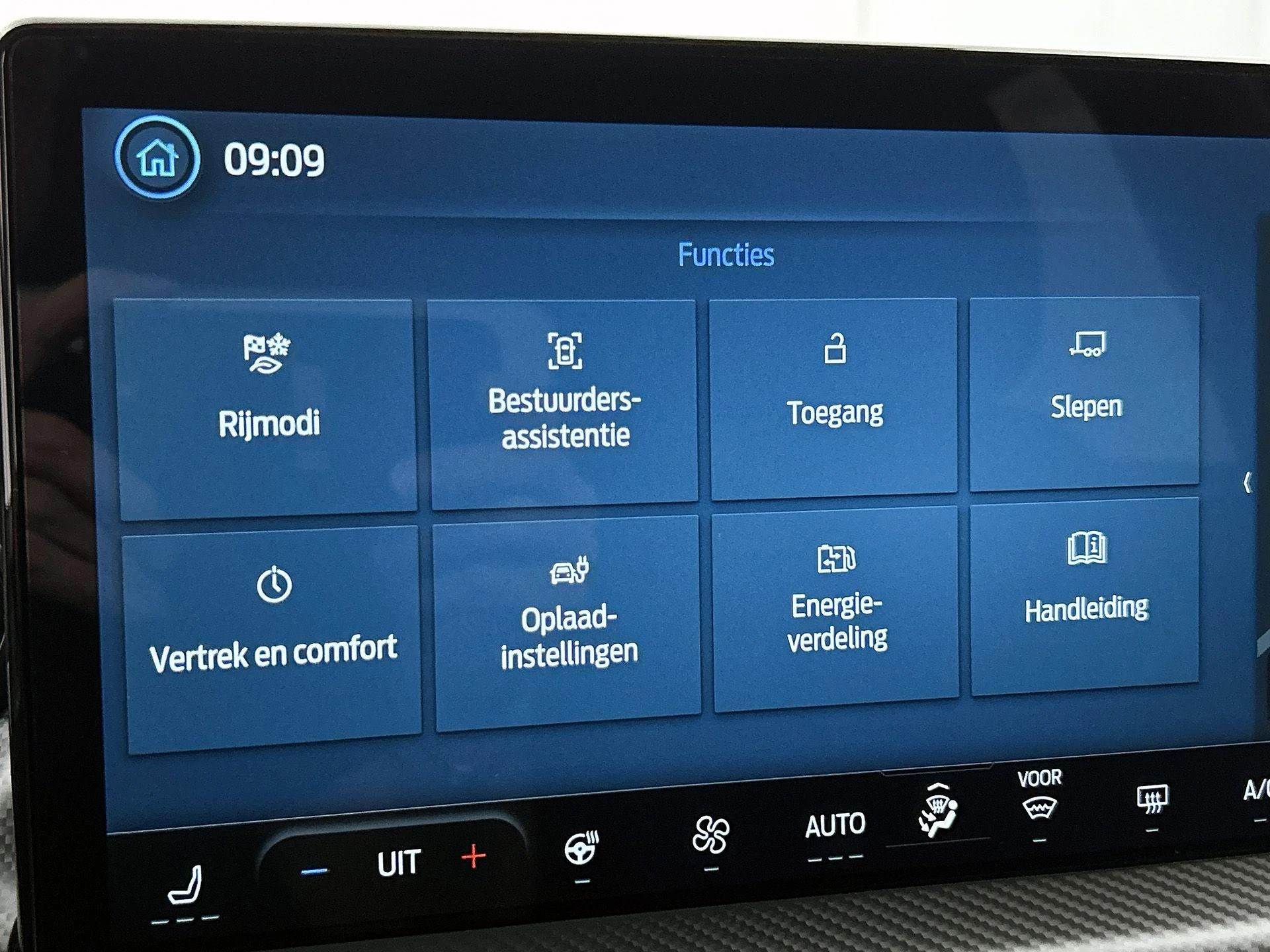 Ford-Kuga-image-12