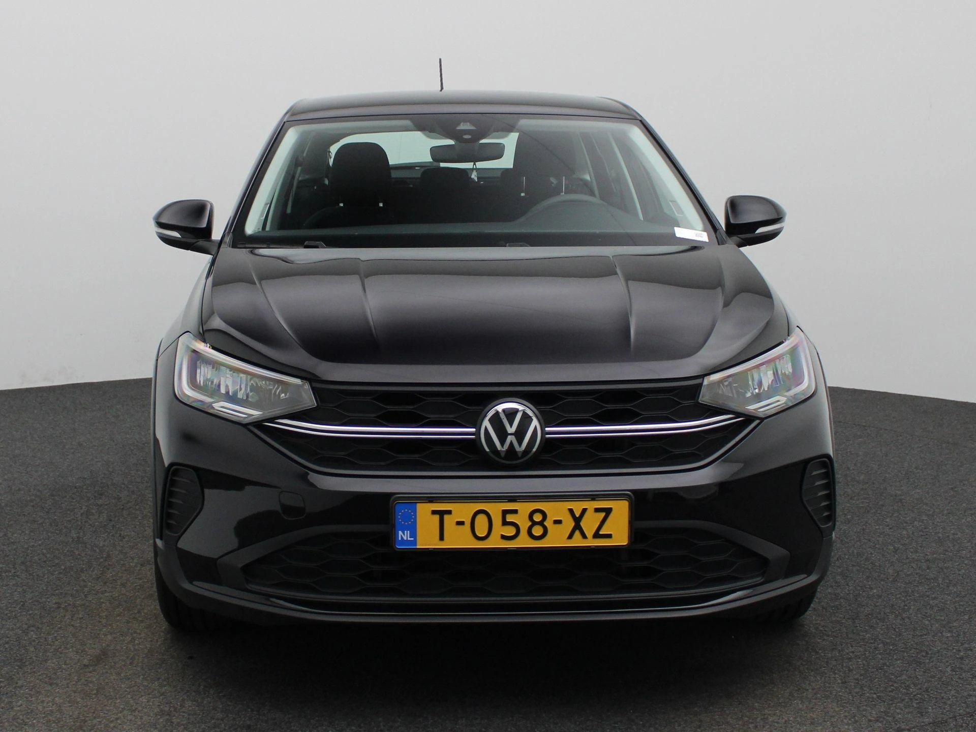 Volkswagen-Taigo-image-2