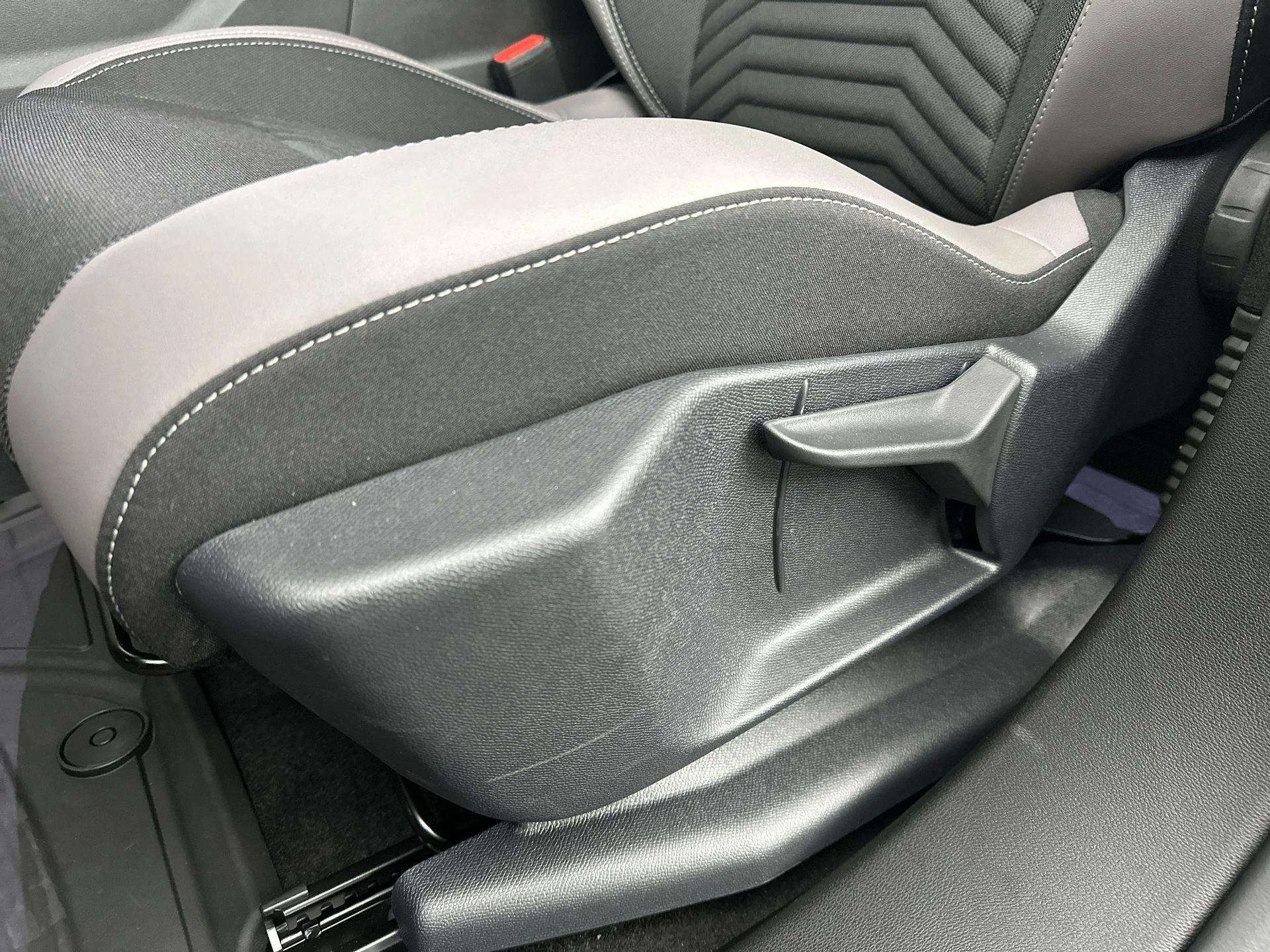 Jeep Compass First Edition 74 kWh