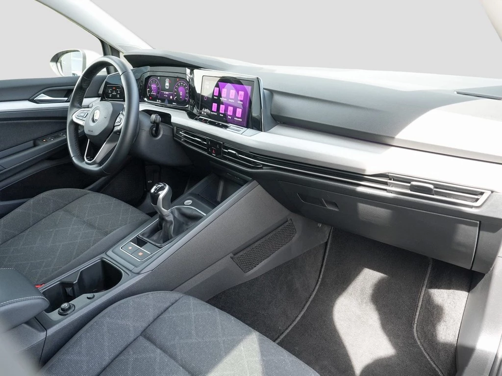 Volkswagen Golf VIII 1.5 TSI Life *LED-Plus*Navi*Kamera*PDC*App-Con*Winterpaket*