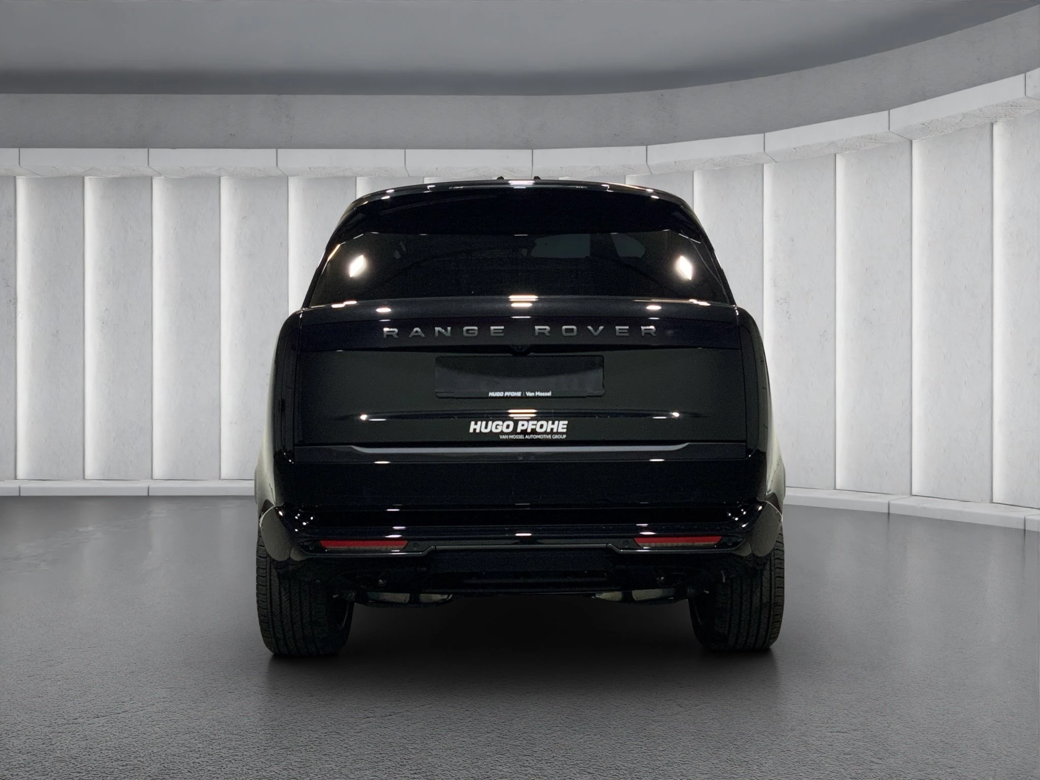 Land Rover-Range Rover-image-2