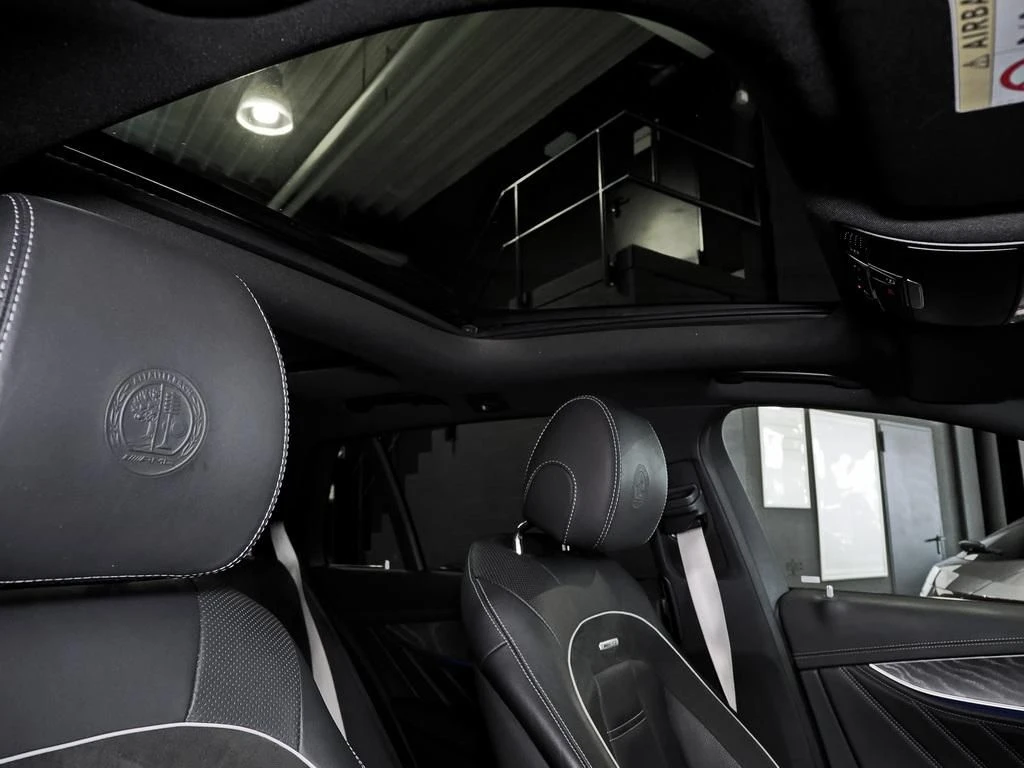Mercedes-AMG-E-Klasse 63 S AMG-image-14