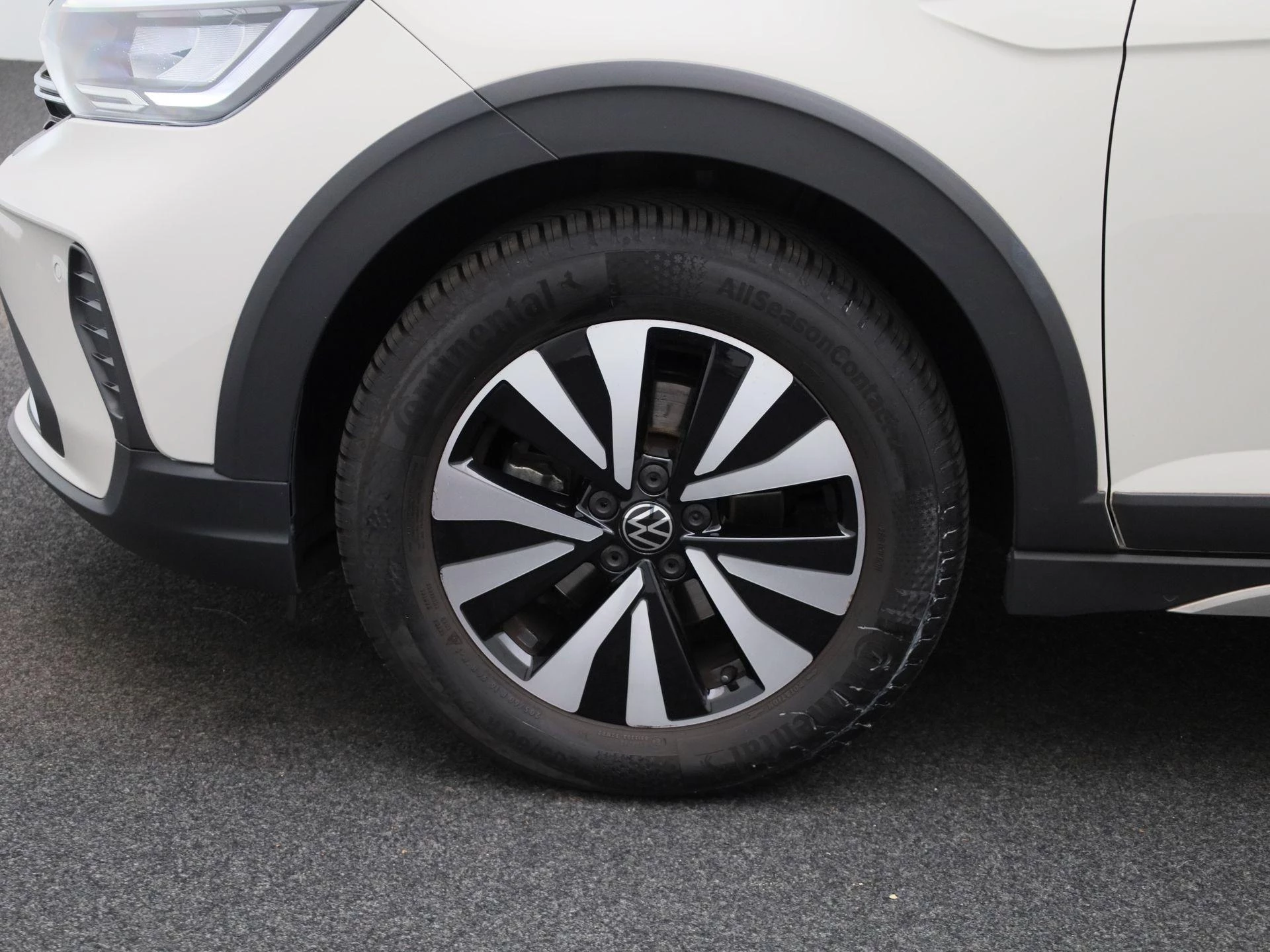 Volkswagen-Taigo-image-10