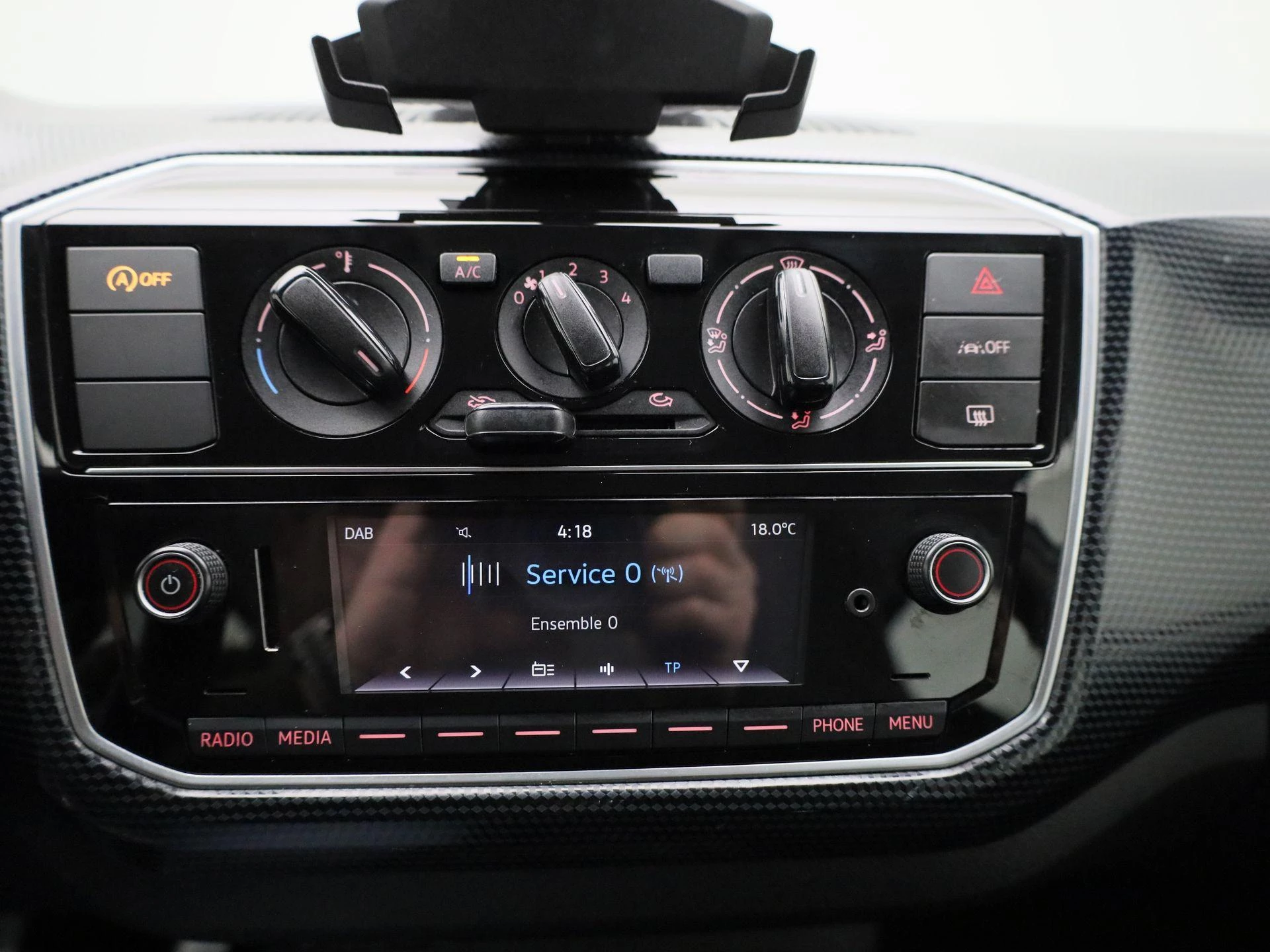 Volkswagen-up!-image-13