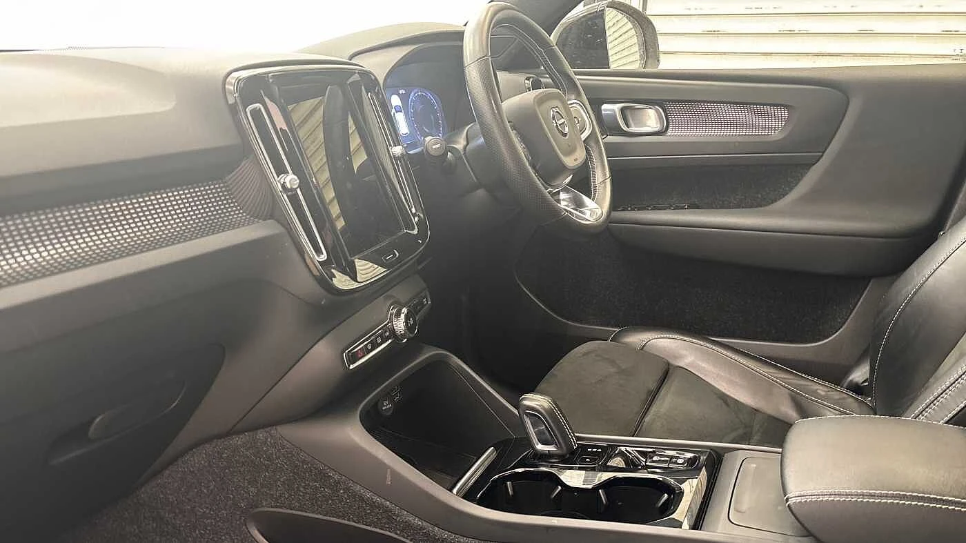 Volvo-XC40-image-4