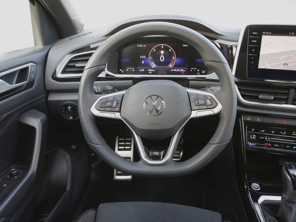 Volkswagen T-Roc 2.0 TDI DSG R-Line 19"ACC Pano Navi LED IQ