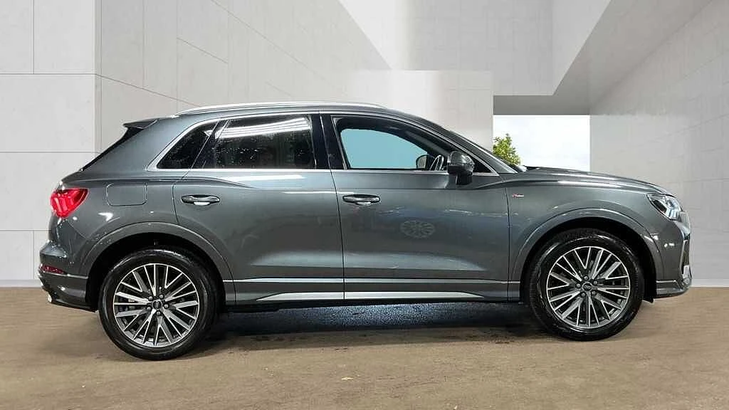 Audi-Q3-image-5