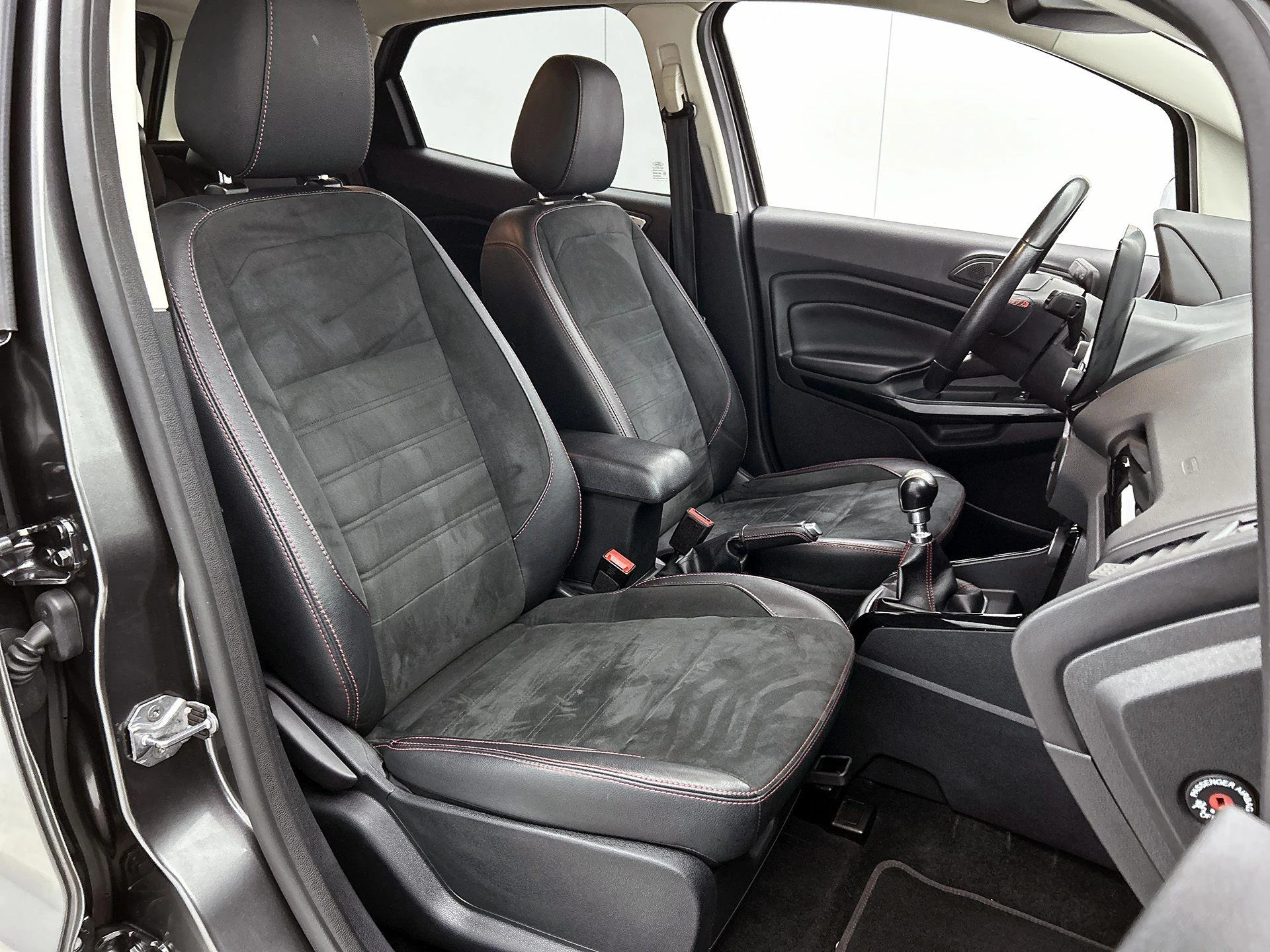 Ford-EcoSport-image-38