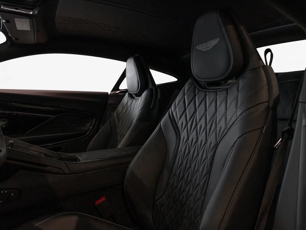 Aston Martin DB12 Coupe Aston Martin Hamburg
