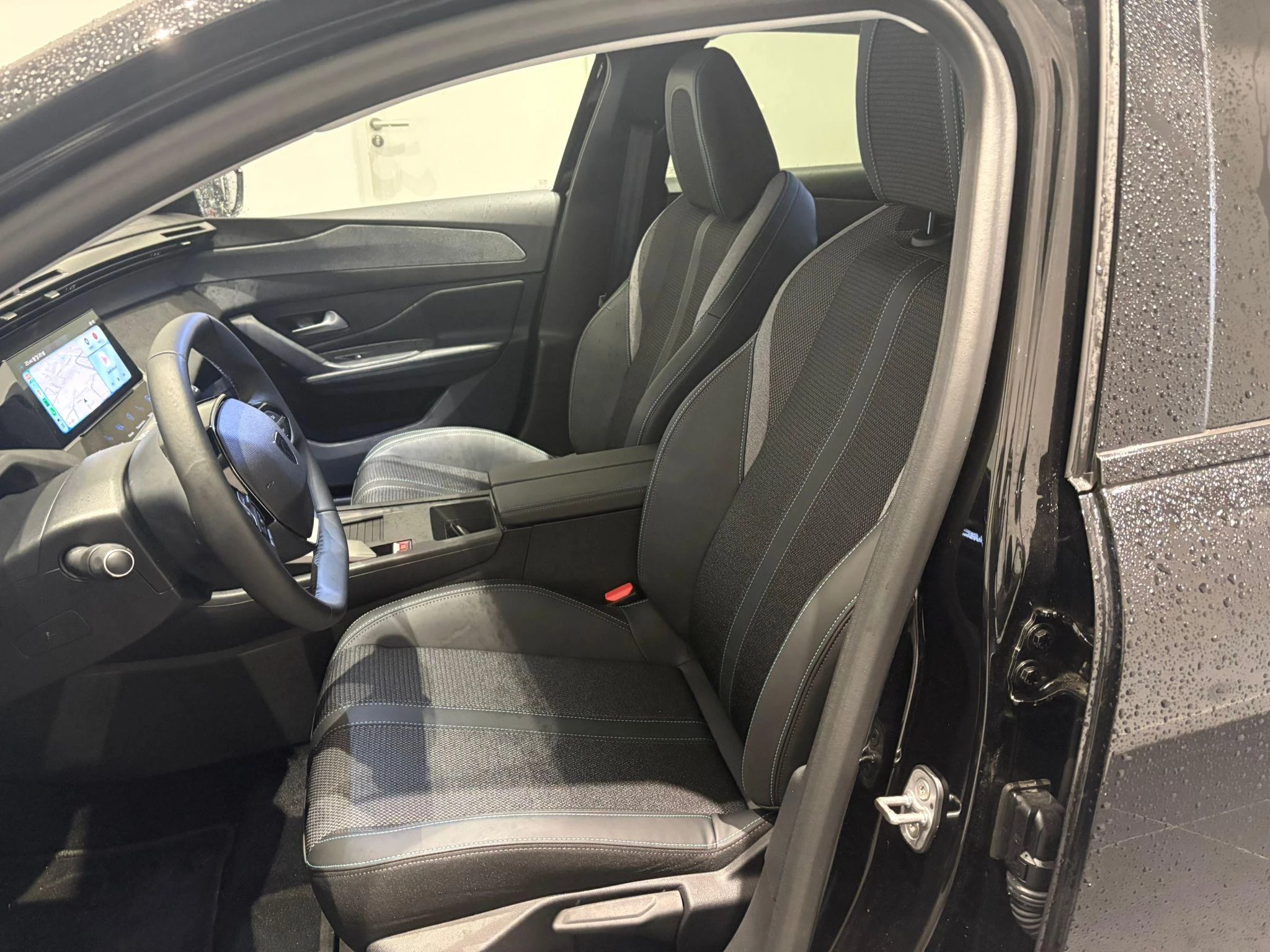 Peugeot-e-308-image-7