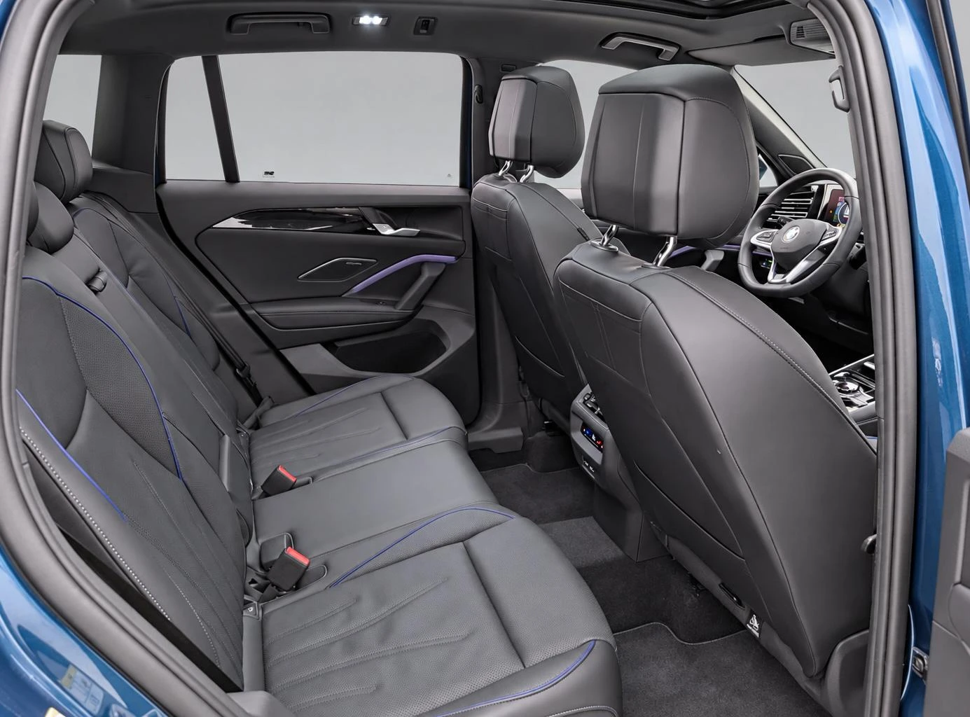 Volkswagen-Tiguan-image-17
