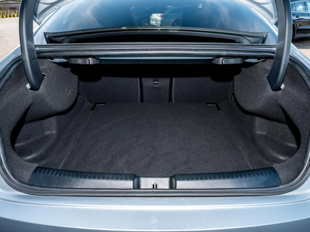 Mercedes-Benz-CLA 200-image-15