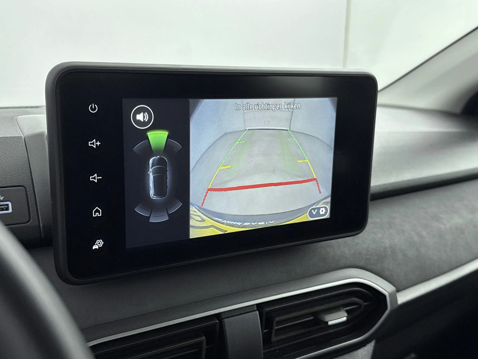 Dacia-Sandero Stepway-image-10