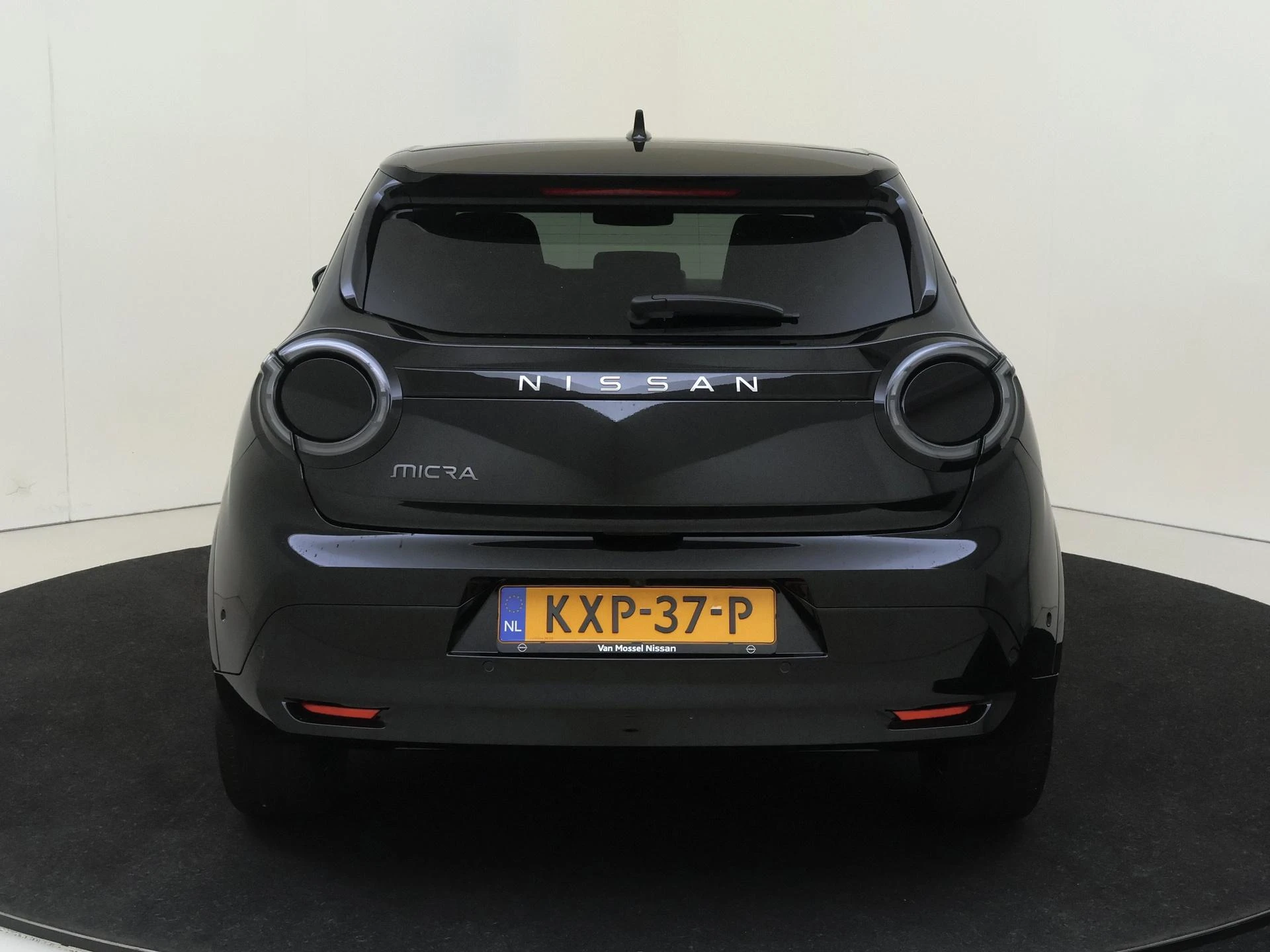 Nissan-Micra-image-6