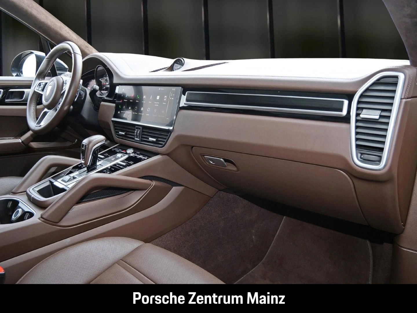 Porsche-Cayenne-image-18