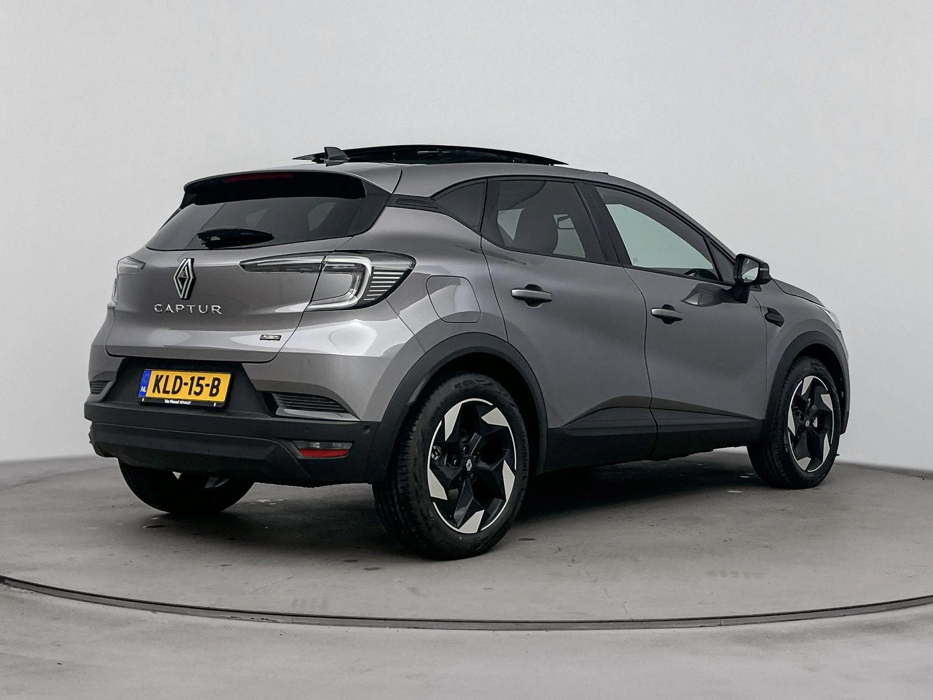 Renault Captur 1.8 E-Tech full hybrid 160Pk Techno